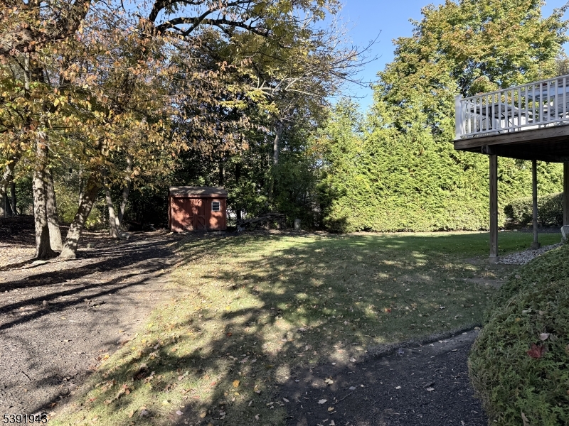 60 Brown Ave