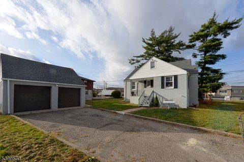 16 Liberty St Little Ferry Boro NJ 07643