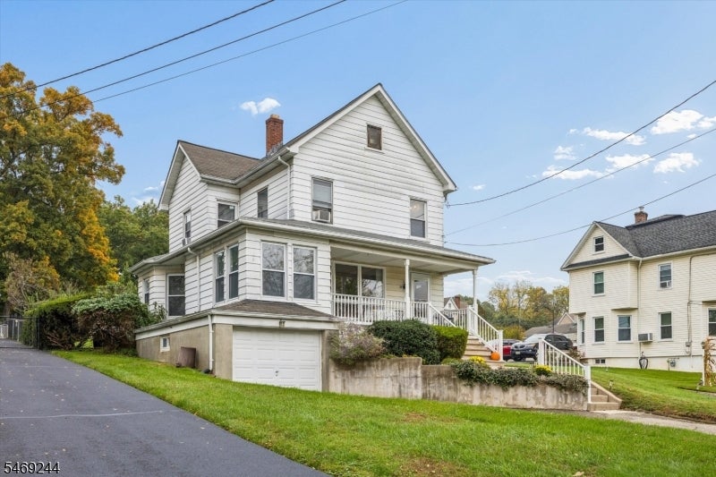 291 Parish Dr