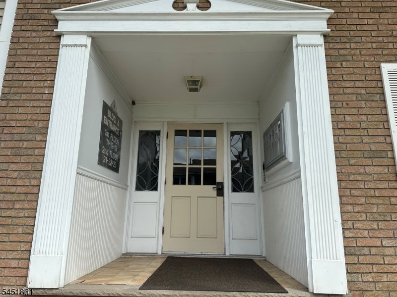 105 BldgA Newark Pompton Tpke 13B