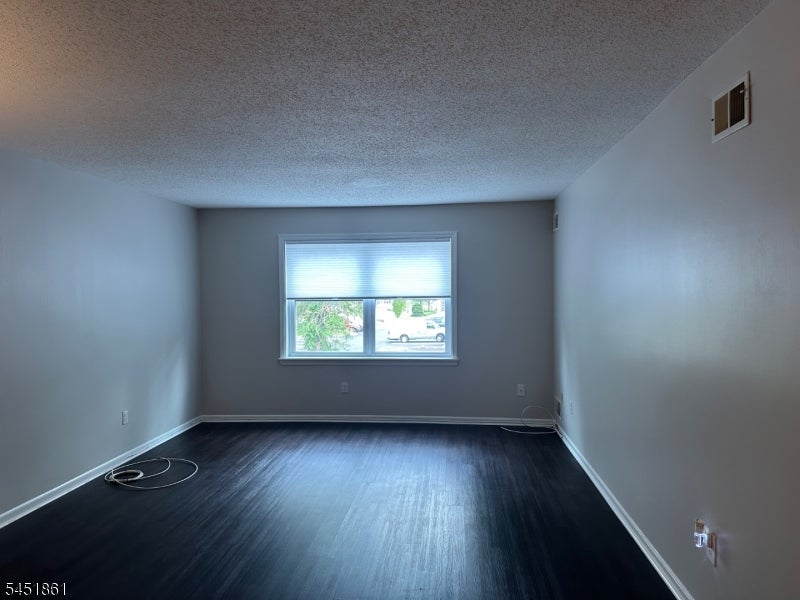 105 BldgA Newark Pompton Tpke 13B