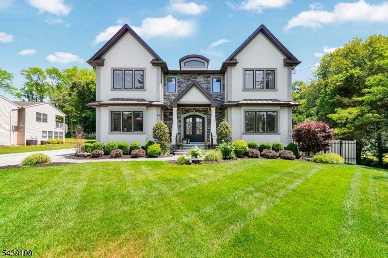 16 Schneider Ln