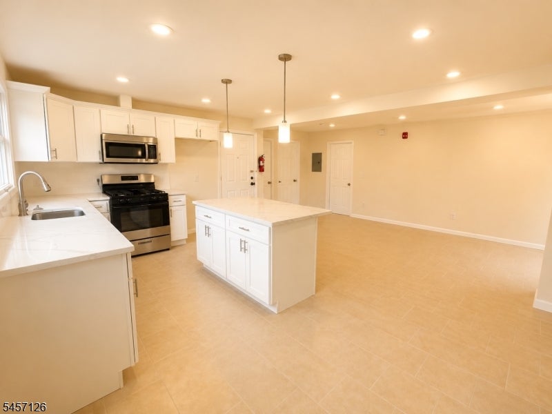 105 Chandler Ave 2