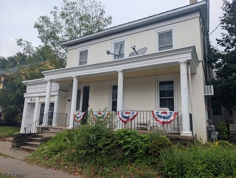 Photo for 124 W Washington Ave 3