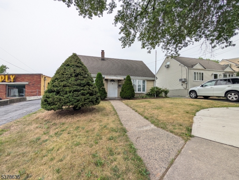 307 Jauncey Ave