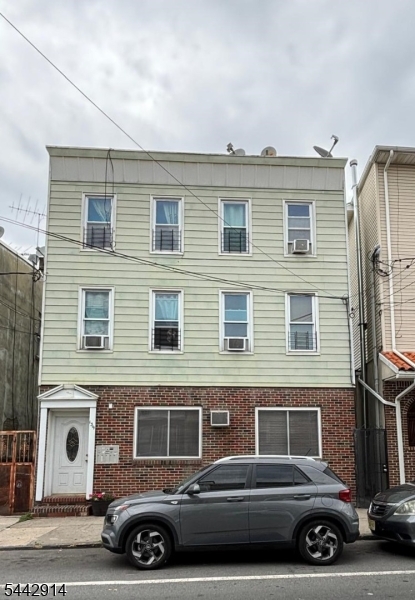 139 Elm St