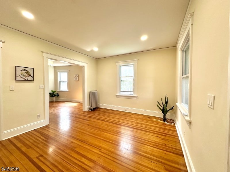 22 Gates Ave