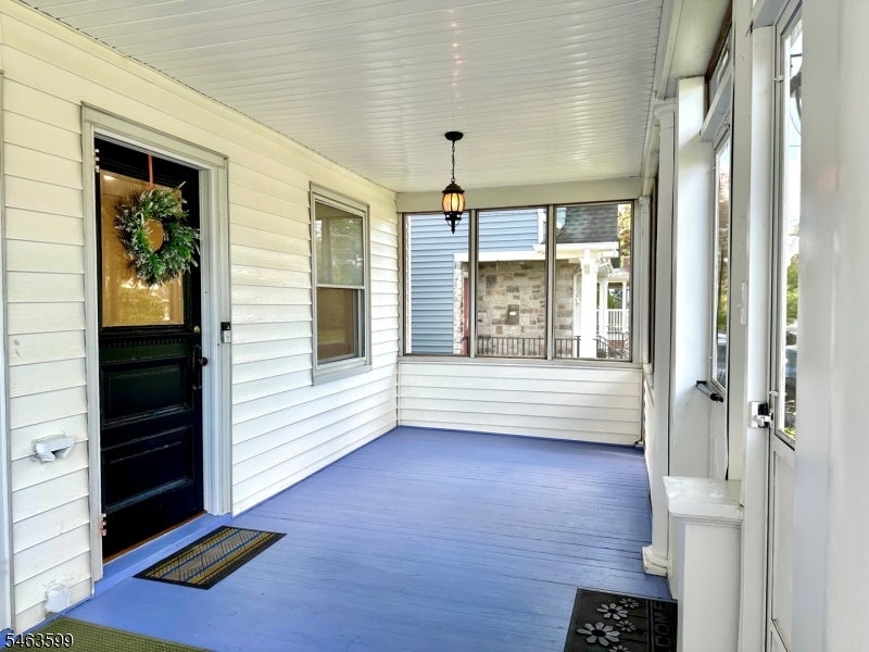 22 Gates Ave