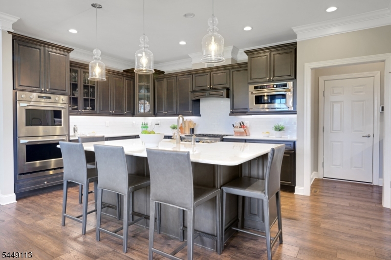 1 Oheka Pl