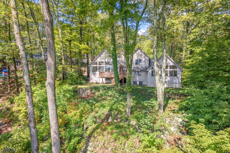 215 Aniwa Rd