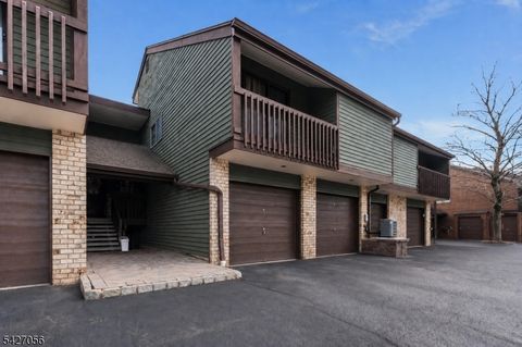 6 Highland Cir Clinton Twp. NJ 08801