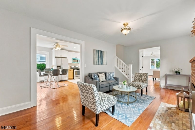 116 E Webster Ave