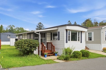 195 W Main St, Unit J J Chester Boro NJ 07930