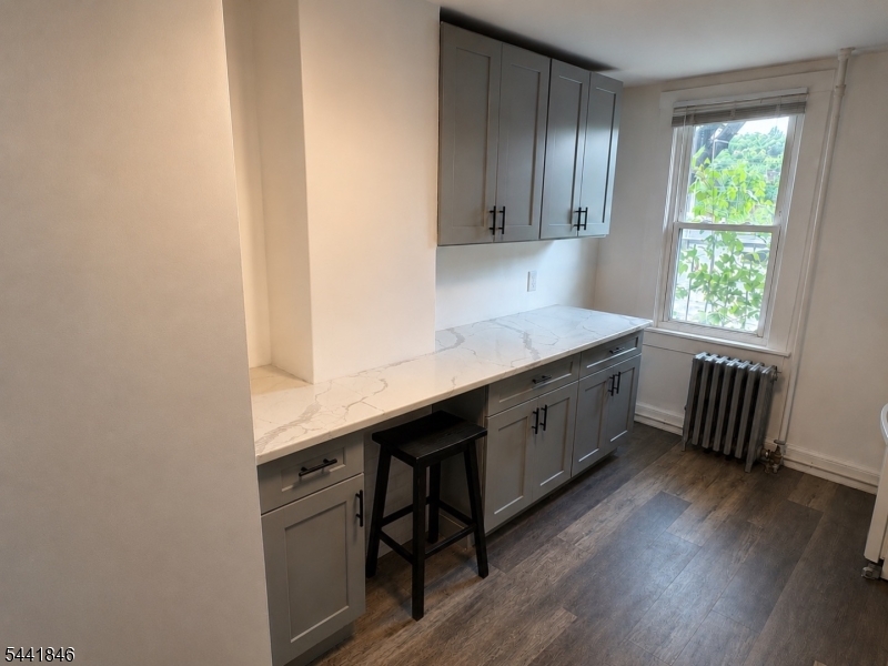 6 Lackawanna Pl 2F