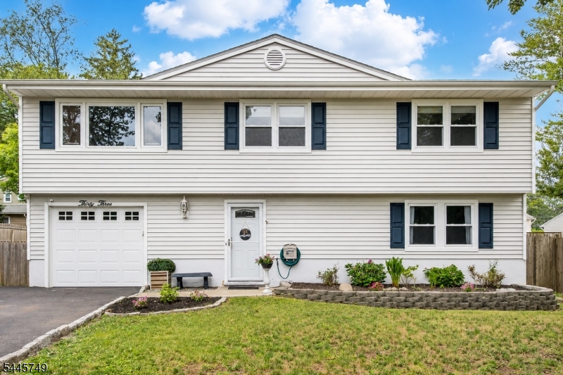 33 Van Buren Ave