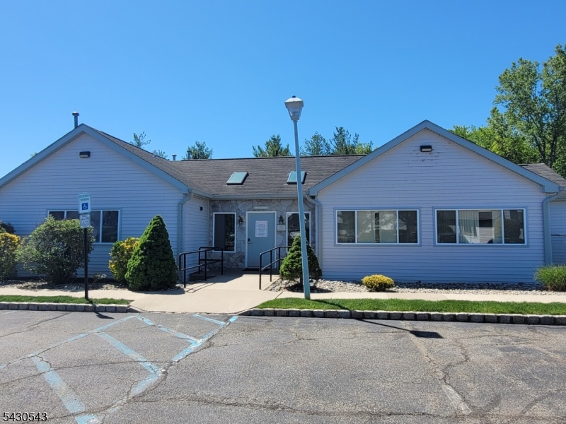 3 Freedom Ct