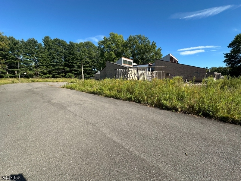 10 Brass Castle Rd