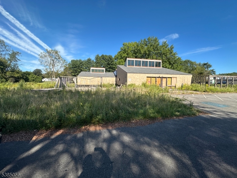 10 Brass Castle Rd