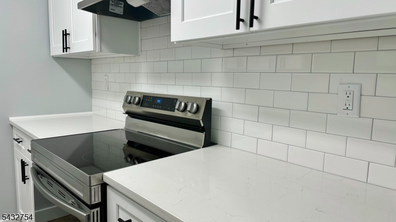 1 Claridge Dr Apt 1000 1000