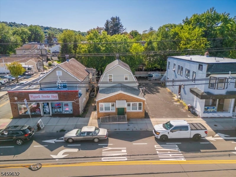 37 Newark Pompton Tpke