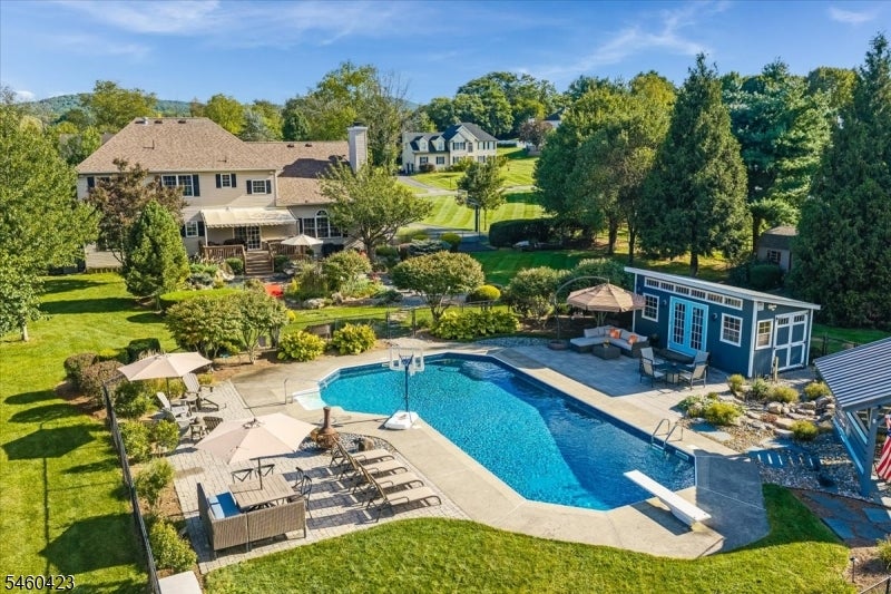 8 Saddle Ridge Rd