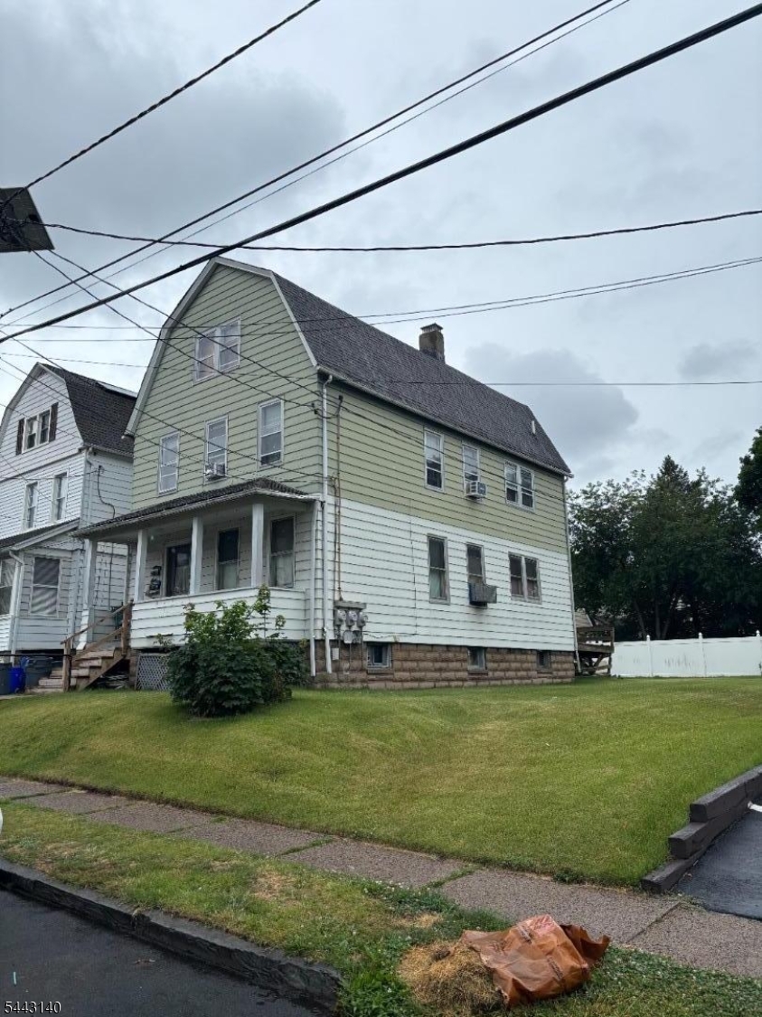 24 Cedar St