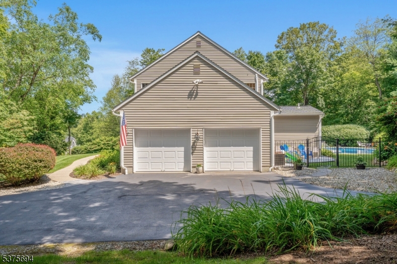 59 Hidden Glen Dr