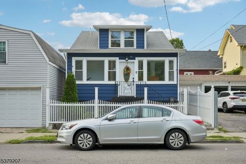 55 Hobart Pl Garfield City NJ 07026