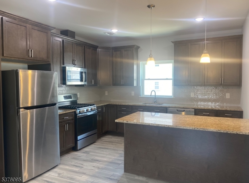308 Palmer St 2