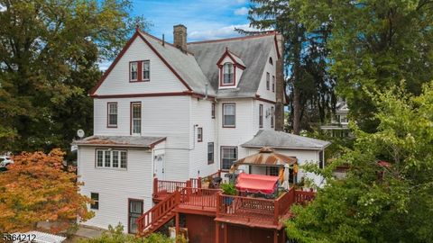 129 S Munn Ave East Orange City NJ 07018