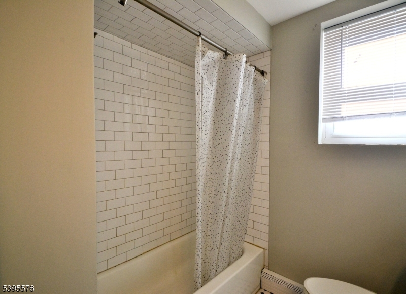 191 N Beverwyck Rd 1