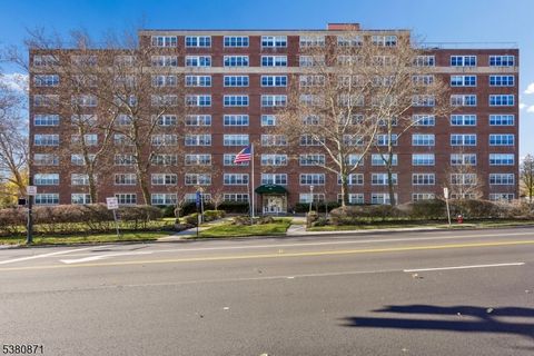 926 Bloomfield Ave 5B Glen Ridge Boro Twp. NJ 07028