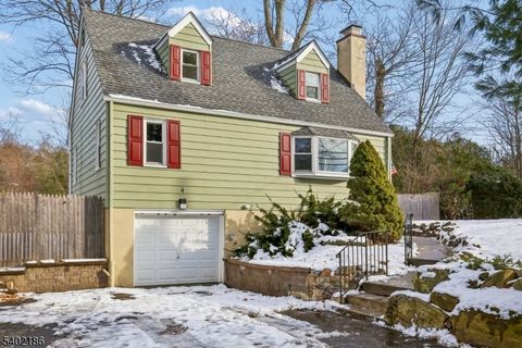 4 Cabot Ln Kinnelon Boro NJ 07405