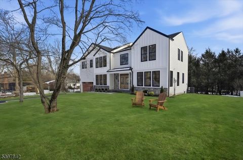 32 Felch Rd Florham Park Boro NJ 07932