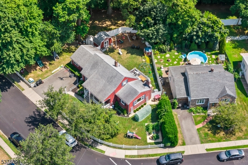 138 Linwood Ter