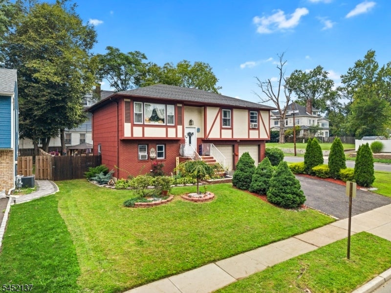 504 Walnut St