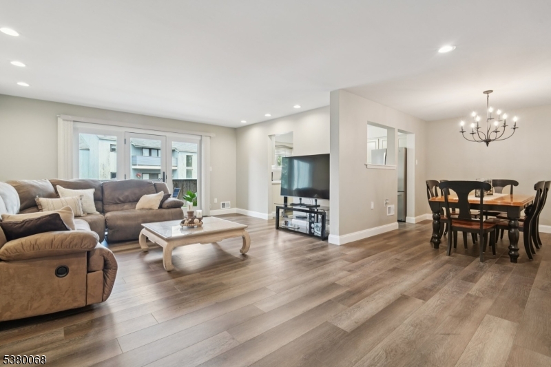 3 Domessina Ln, F3