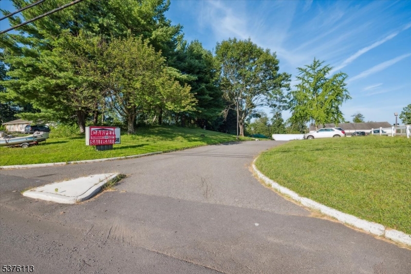 121 Hwy 202/31 South A-B