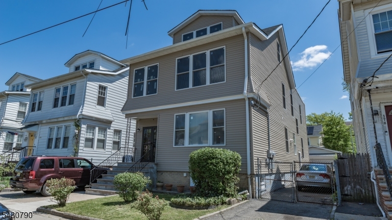 182 Ellery Ave