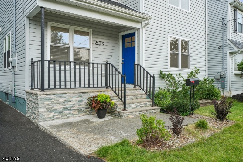 639 Myrtle Ave