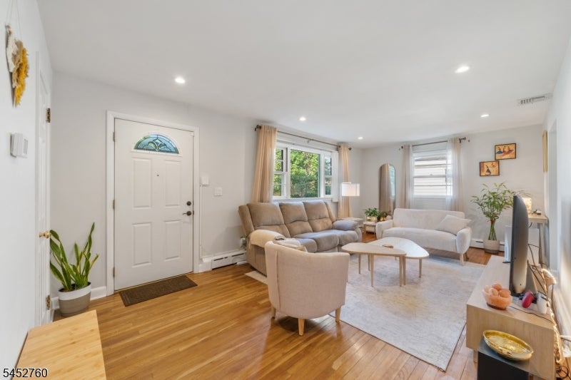 343 Delawanna Ave
