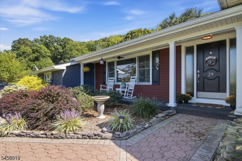 29 Polkville Rd