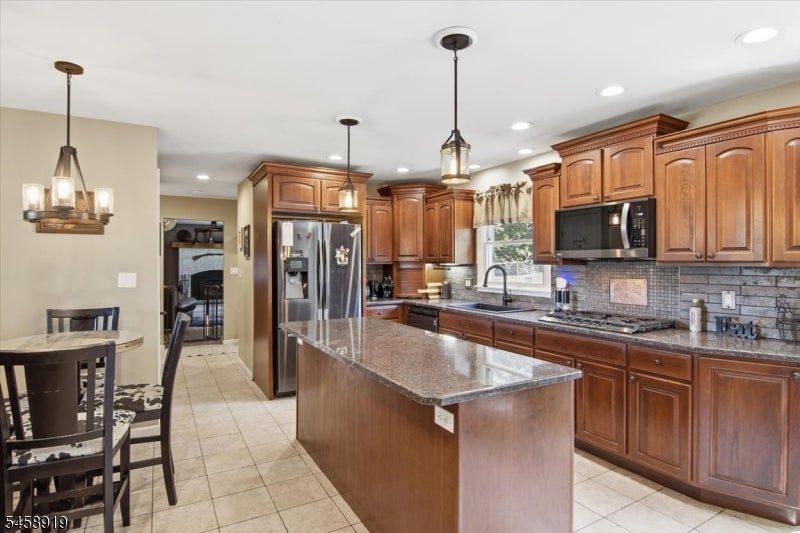 29 Polkville Rd