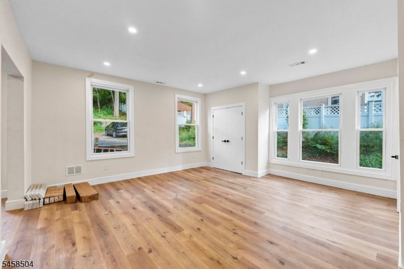 144 Main St 2