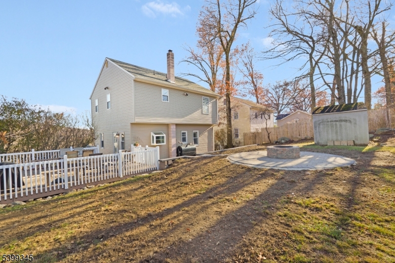 499 Diamond Spring Rd