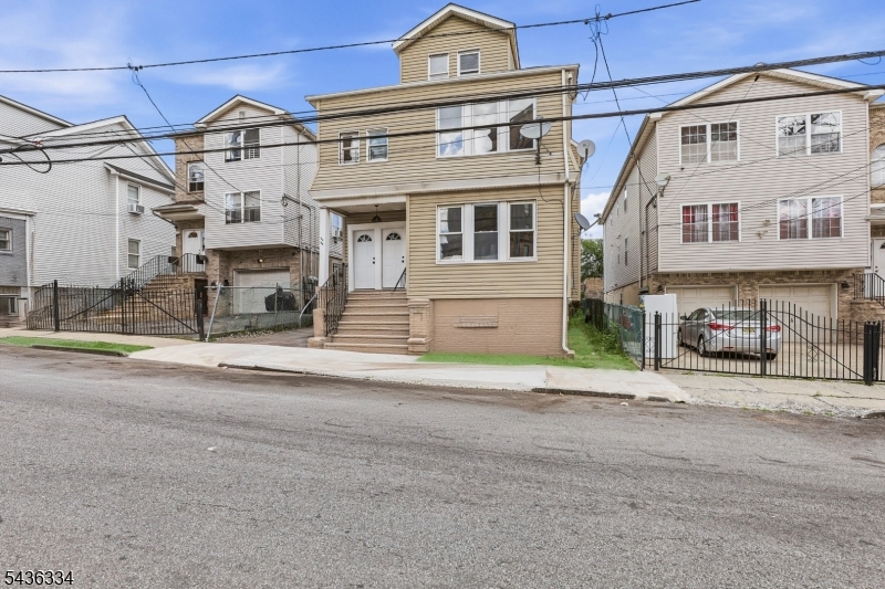 235-237 Lehigh Ave