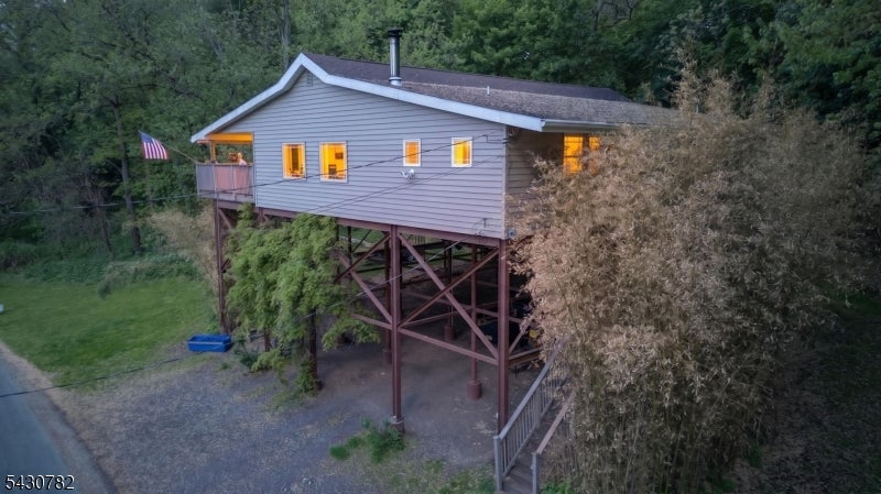 2952 River Rd