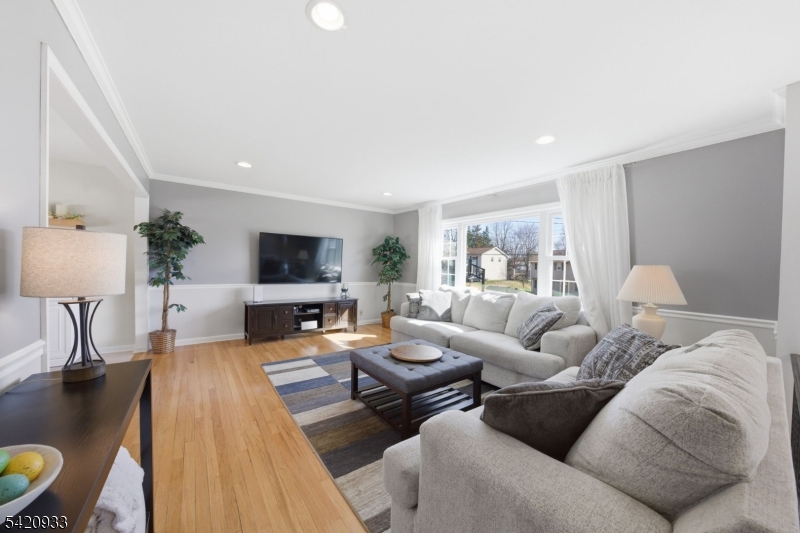 28 LORD STIRLING DRIVE