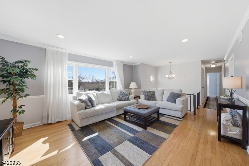 28 LORD STIRLING DRIVE