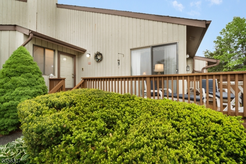 250 Ridgedale Ave Unit M4 4